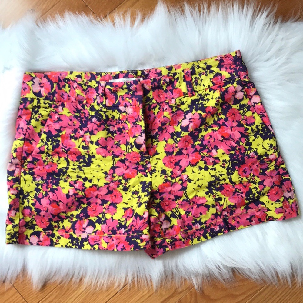 NWOT 🌺 LOFT Linen Blend Floral Shorts